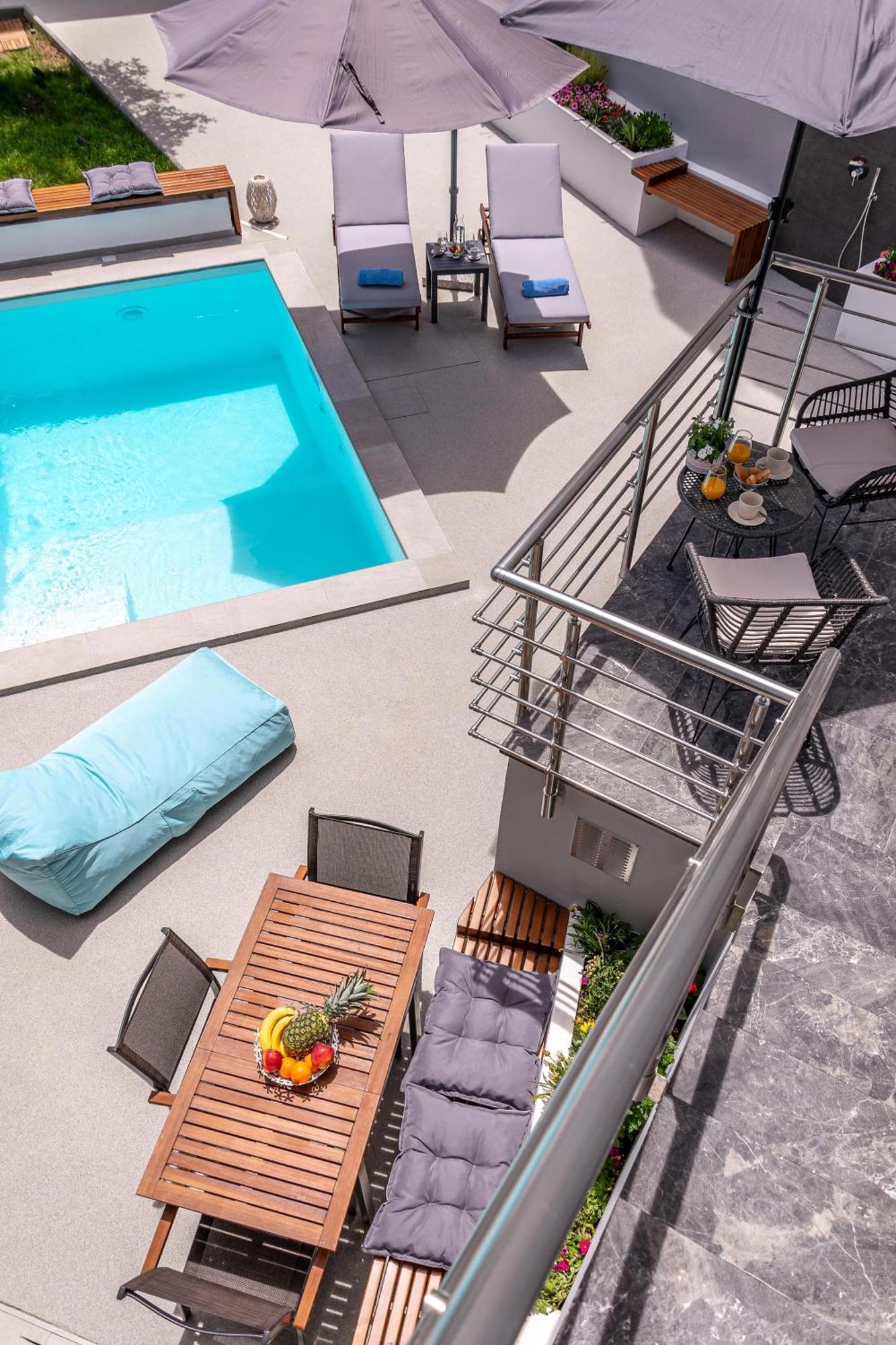 Fd Luxury Suites นาฟปลิโอ ภายนอก รูปภาพ